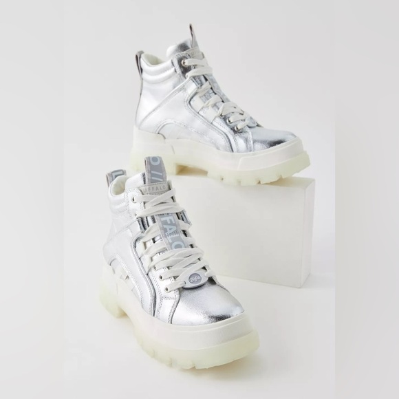 Buffalo Aspha RLD Boot Size 8.5 NWT - Picture 1 of 16